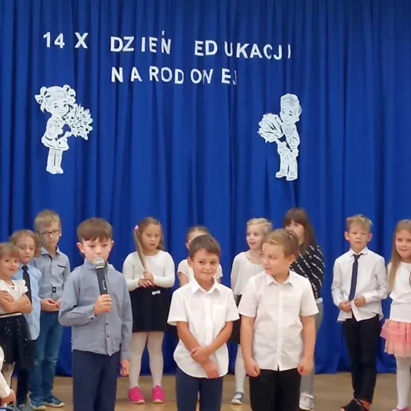 Recytacja wierszy przez dzieci z grupy Żabki